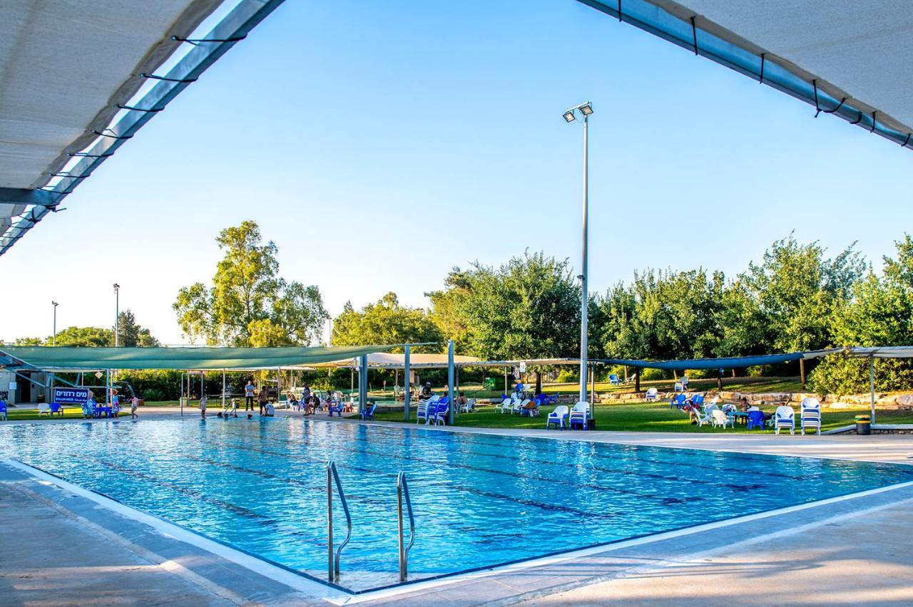 כפר הנופש קיבוץ גדות Kibbutz Gadot Galilean Resort Eksteriør billede