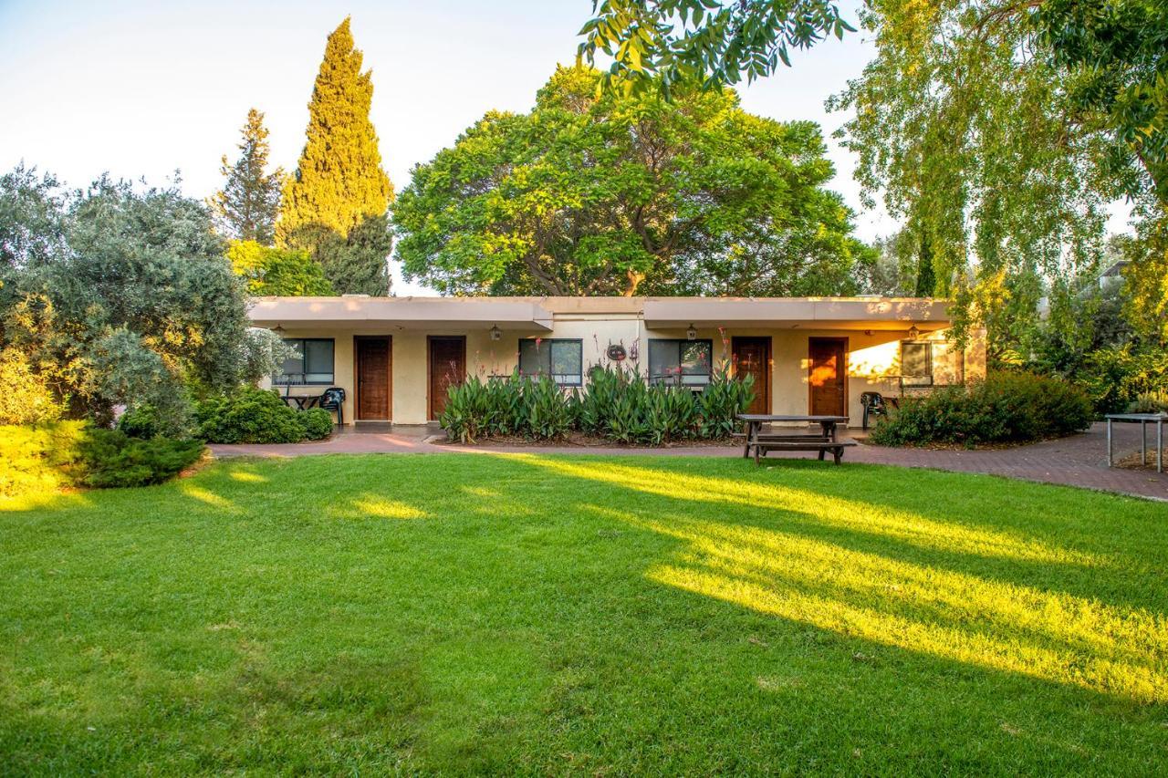 כפר הנופש קיבוץ גדות Kibbutz Gadot Galilean Resort Eksteriør billede