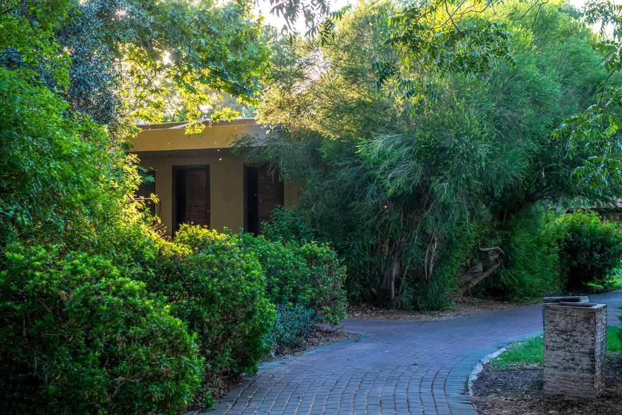 כפר הנופש קיבוץ גדות Kibbutz Gadot Galilean Resort Eksteriør billede