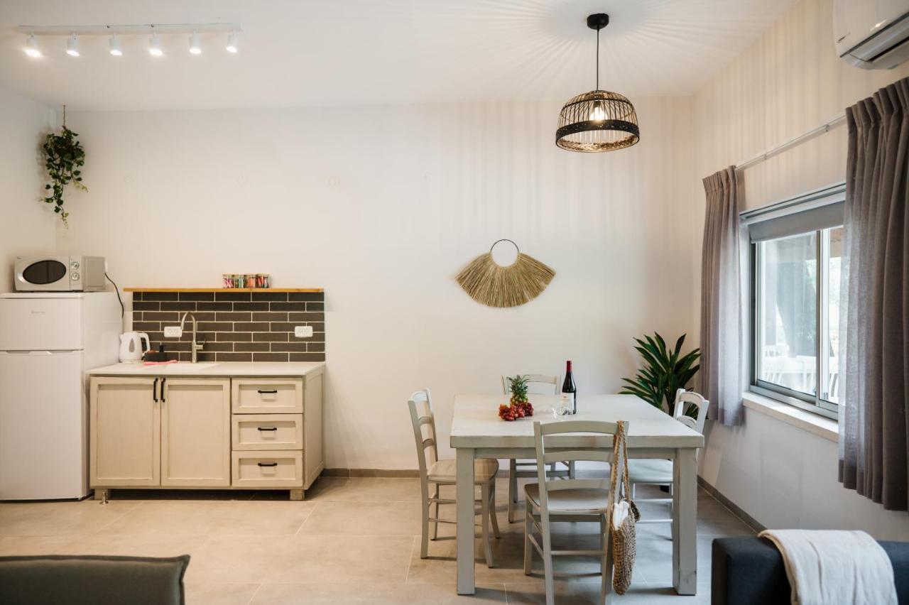כפר הנופש קיבוץ גדות Kibbutz Gadot Galilean Resort Eksteriør billede
