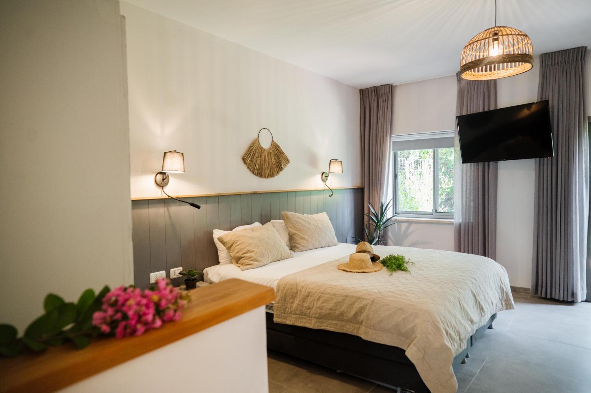 כפר הנופש קיבוץ גדות Kibbutz Gadot Galilean Resort Eksteriør billede
